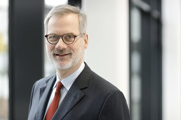 Portrait von Prof. Frank Schneider, Mitglied des Wissenschaftlichen Beirats.