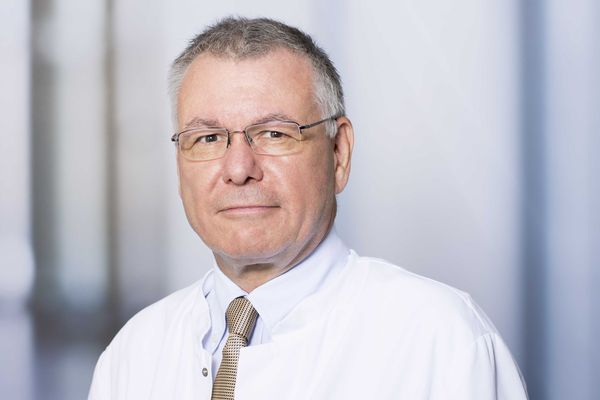 Portrait von Prof. Thomas Pollmächer, Mitglied des Wissenschaftlichen Beirats.